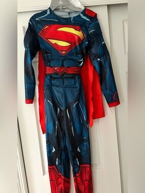 Superman Costume boys size Medium